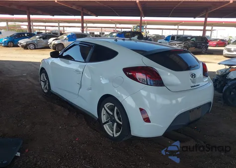 2016 Hyundai Veloster z USA, uszkodzony, nr VIN KMHTC6ADXGU288262